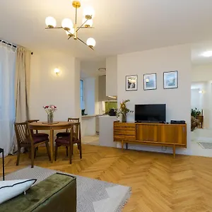 Apartament Shortstaypoland Targowa B160, Warszawa